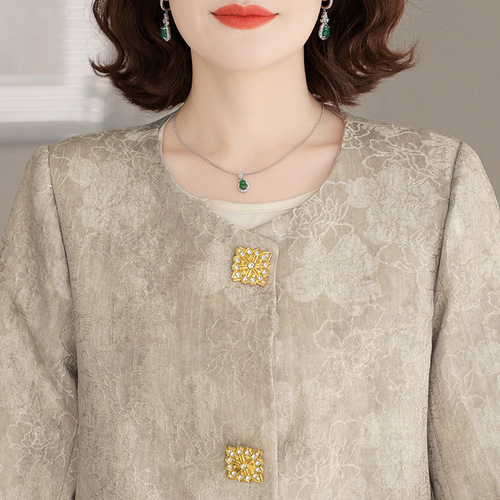 New Chinese-style spring dress with embroidered floral coat, trendy new design, large women's fashion, middle-aged and elderly women's spring outfit, national style top