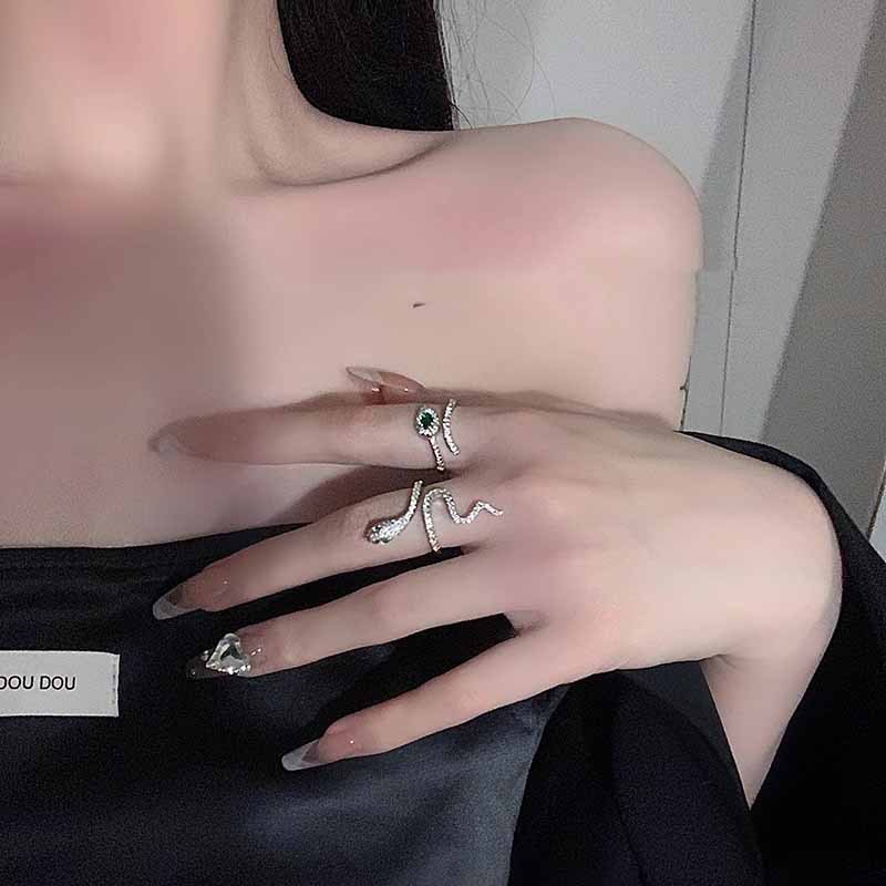 小眾設計寶石鑲鑽蛇形誇張戒指女潮酷暗黑ins高級冷淡風開口指環
