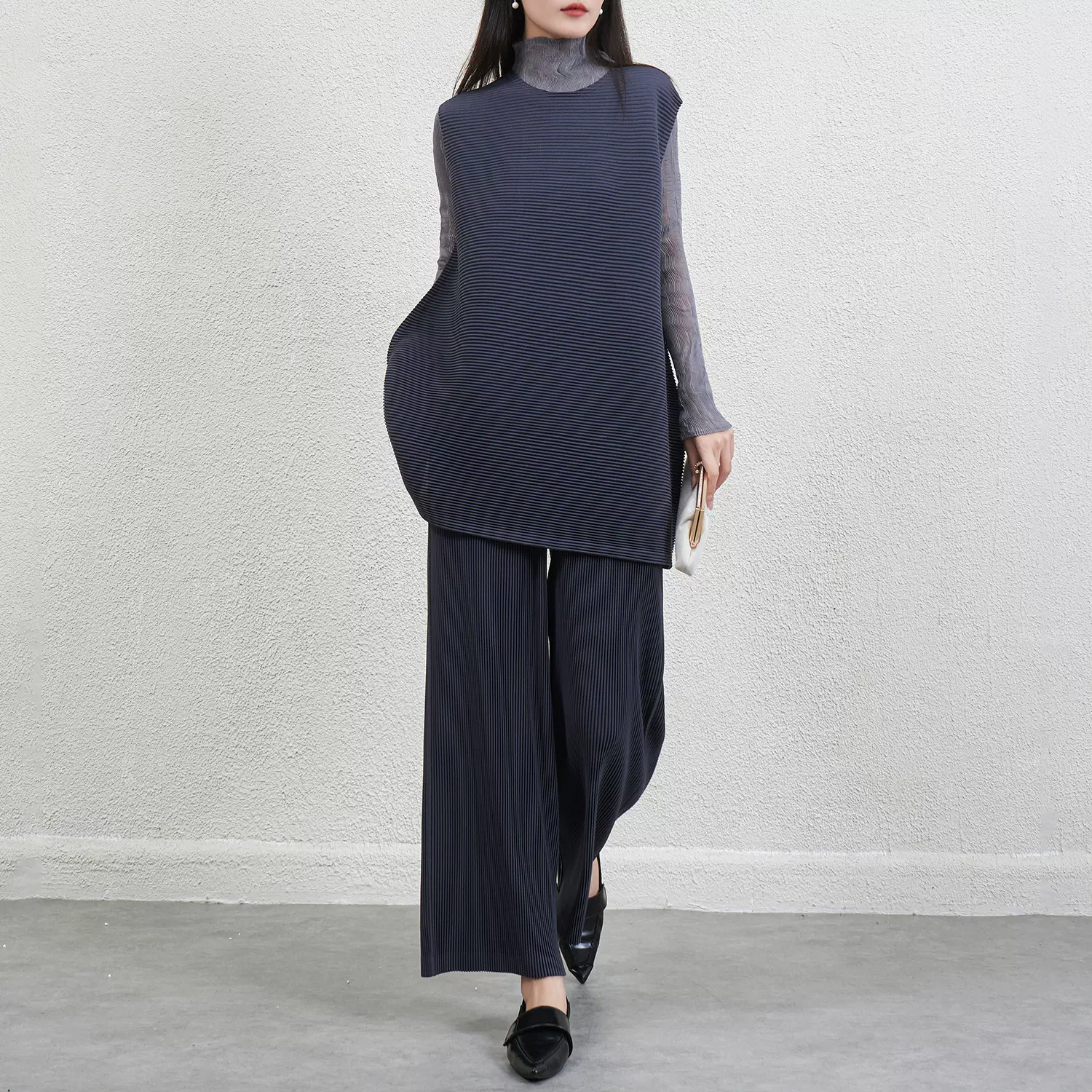 日系减龄一整套灰色无袖上衣阔腿裤两件秋季新款松弛感穿搭套装女