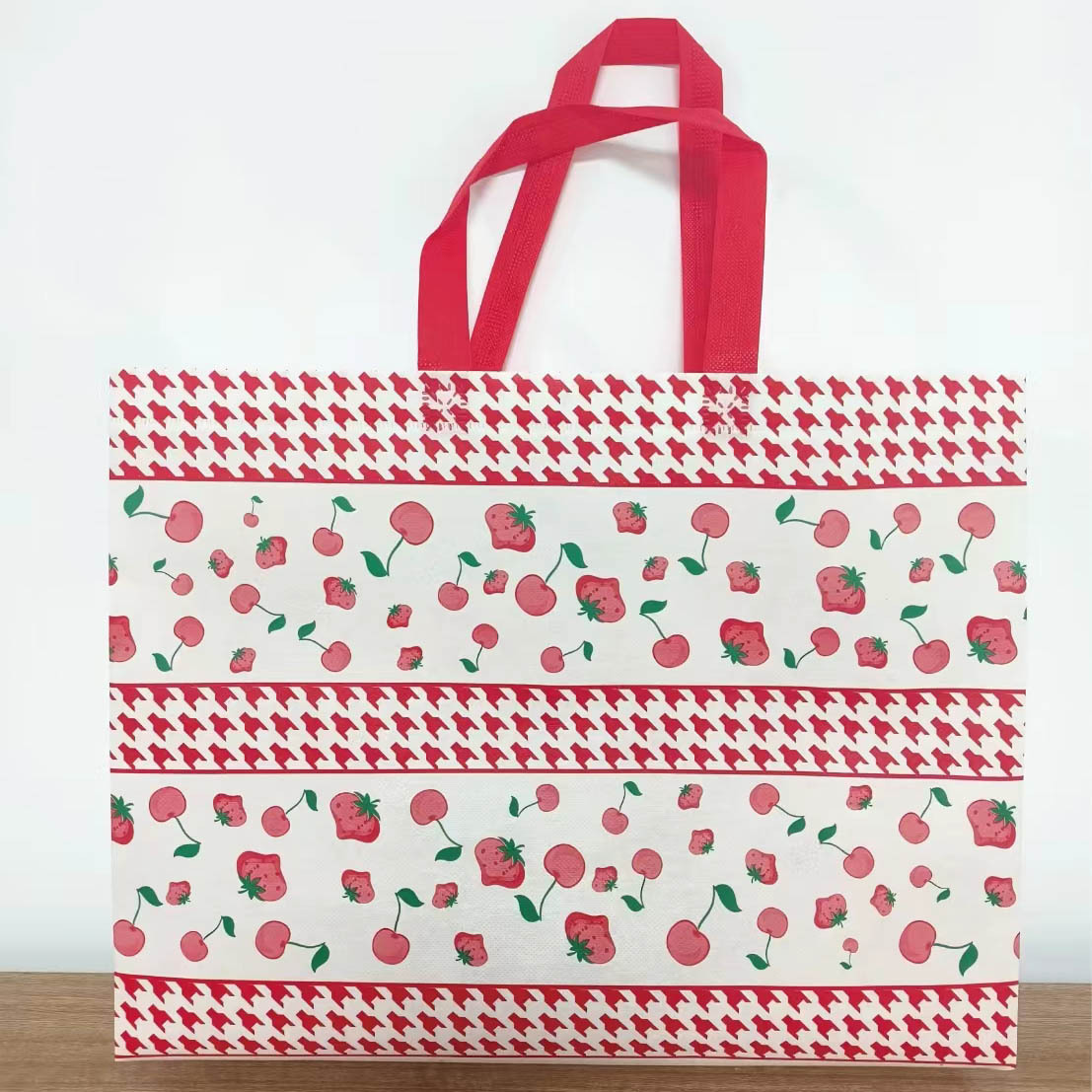 Tienda de ropa para mujeres a medida, centro comercial, tienda de ropa, bolsa de mano de compras, prensa en caliente, publicidad, bolsa no tejida laminada, personalización