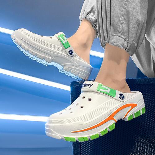 Bestselling Men's Slippers with Holes, Non-slip, Wear-resistant, Anti-odor, Summer New Thick-soled, High-end Style