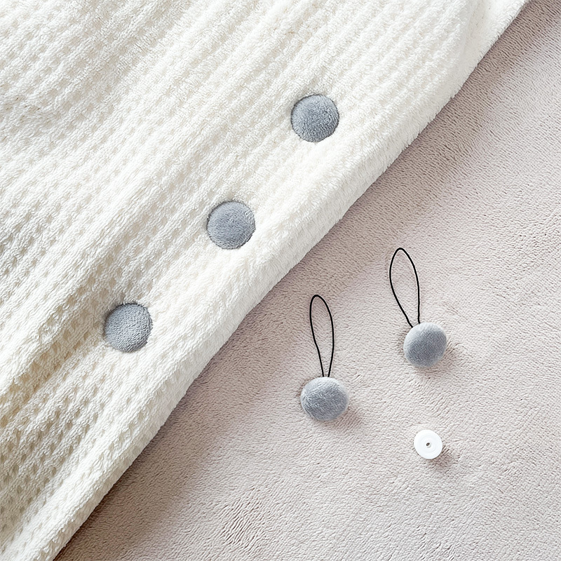 Круглая фланелевая пряжка-серый