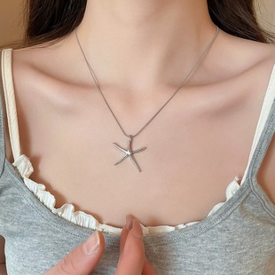 �������O���L���ǵ�������Ů�nϵinsС���OӋ���i��ë���