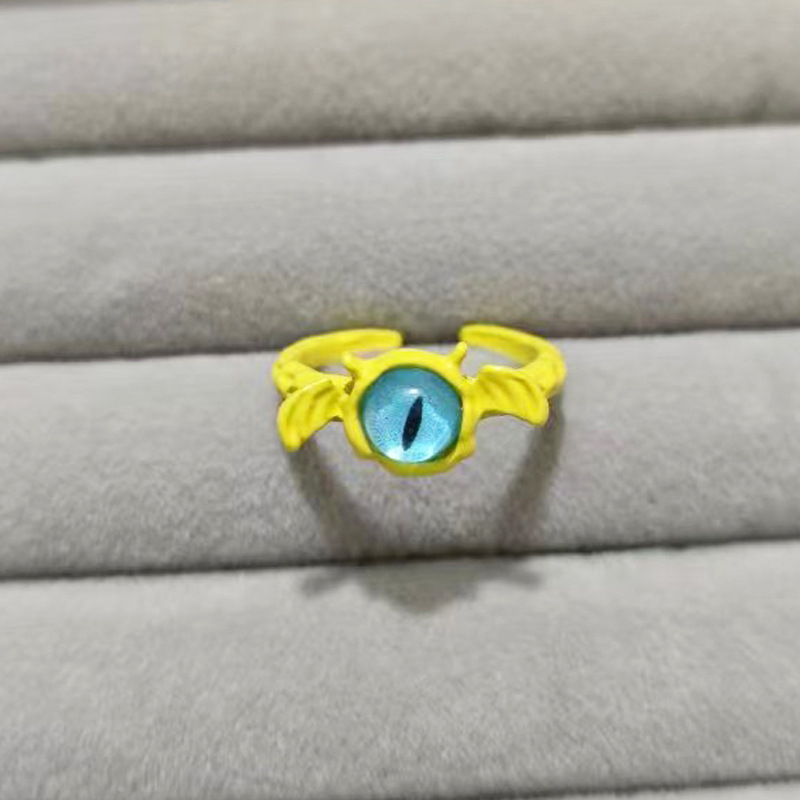 【D81】Yellow blue eyes Cat's pupils