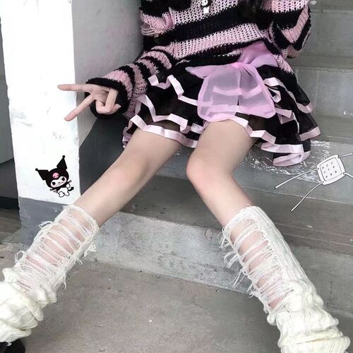 Solid color socks for female Internet celebrities, the same ins hole beggar socks, catwalk style, spring and summer thin high tube piles of women's socks sets