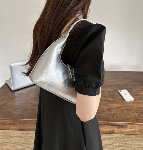 Silver crescent armpit bag for women 2024 new summer high-end niche original versatile French shoulder handbag