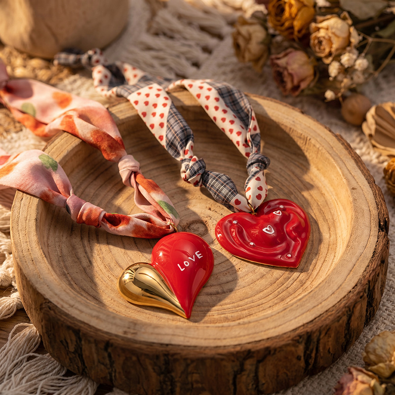 Taina joyas transfronterizas de tela larga goteo de aceite collar de amor ligero de lujo de alto nivel joyas de corazón de melocotón al por mayor image 5