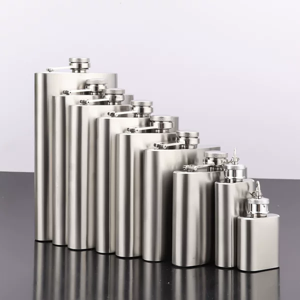 Factory Direct Supply 1-18 Ounce Stainless Steel Flask Outdoor Portable Small Flask Metal Liquor Set Silver Flask