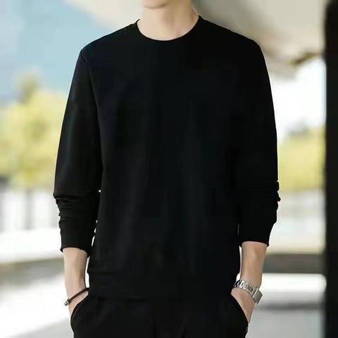 얇은 블랙 크루넥 스웨트셔츠