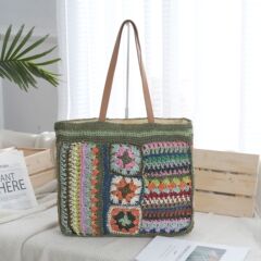 花の包みを合わせて色をつけて編みます。