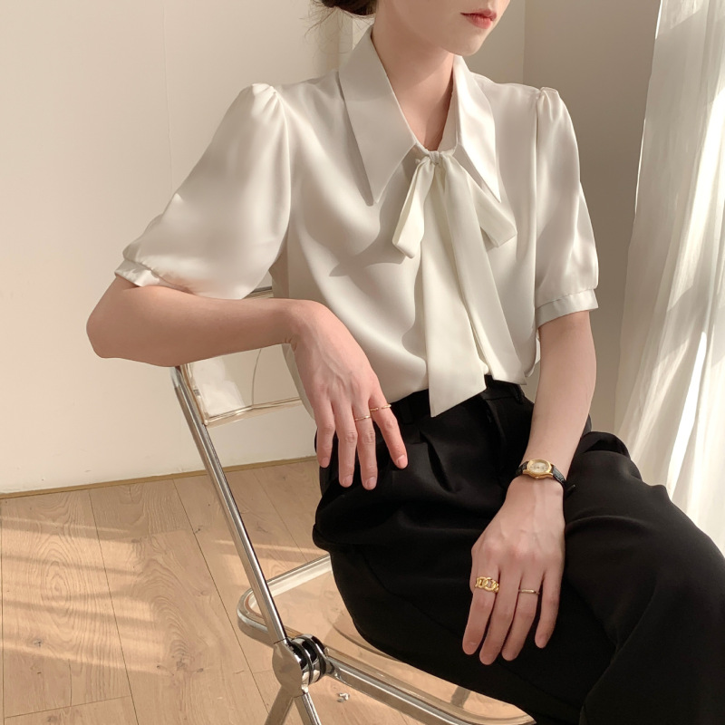 2025 春と秋の新ランタンスリーブボウシャツ白インナーシャツ女性のフォーマルレースアップデザイントップ|undefined