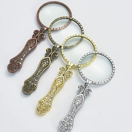 指南针;登山扣、钩;其他健身器材