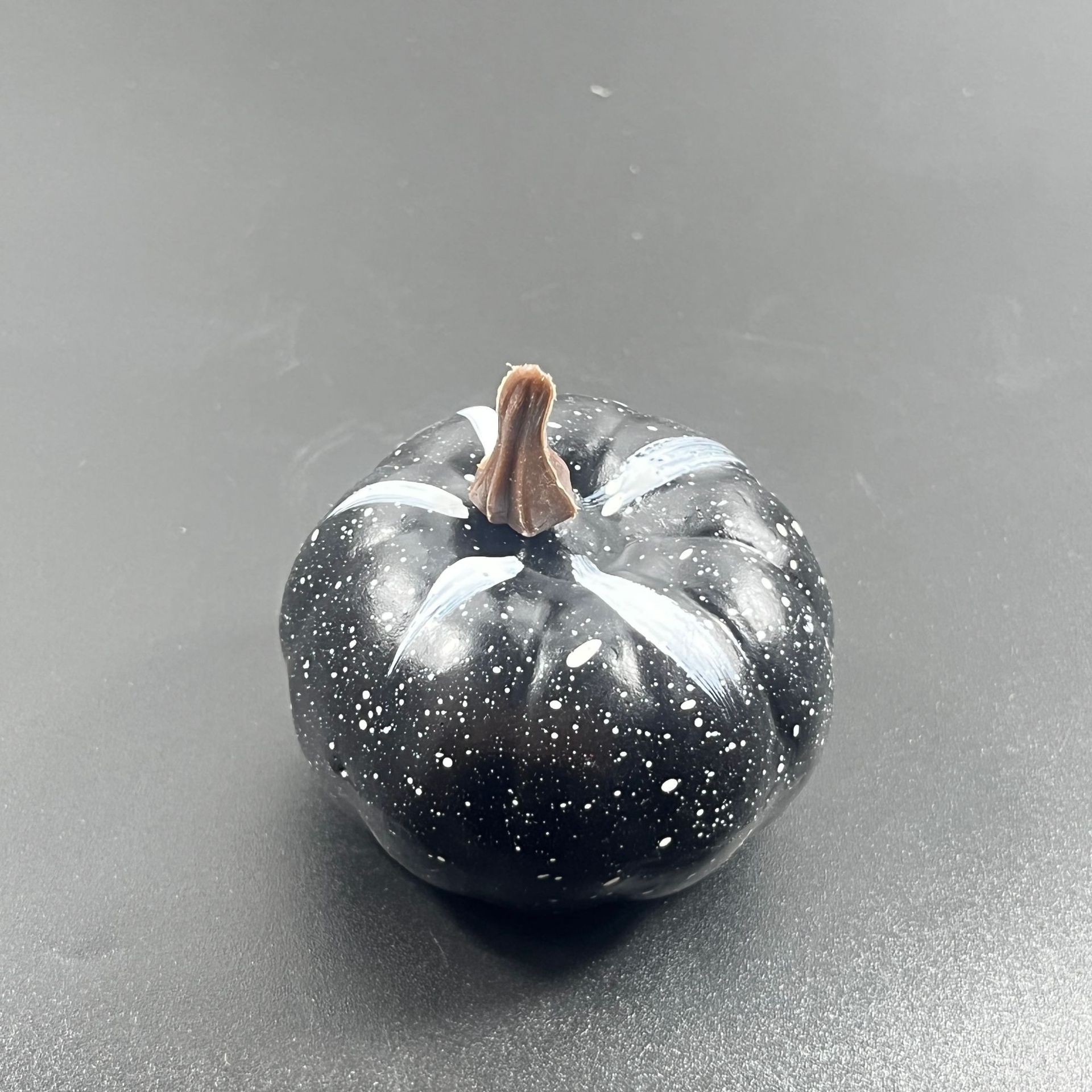 6*4 검은 색 흰색 선 호박