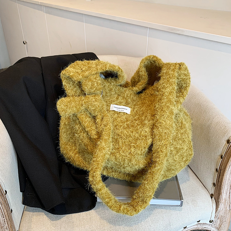 Bolso de peluche invierno de alta calidad para mujeres 2024 nueva gran capacidad de hombro mochila perezosa bolso de tote