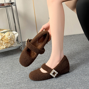 X605-b6����Ů2025�궬��ëë��Ь�A�^һ�ֿ�ͨ�ڰٴůƽ��Ь