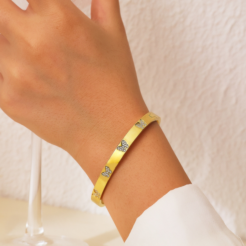 23g Weight Titanium Steel Pendant Material Bangle Classification Titanium Steel Chain Material 1 Piece Quantity Casual Occasion Titanium Steel Material Butterfly Pattern Women's Gender Butterfly Design Basic Style Basic Butterfly Titanium Steel Wholesale Bangle 4