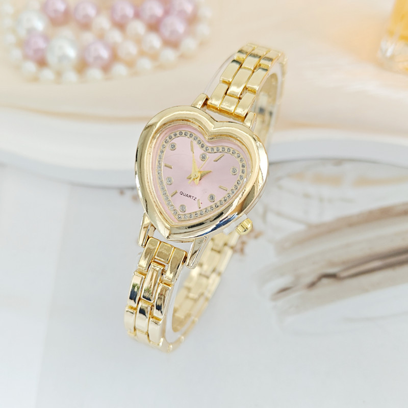 Cross-Border New Niche High-End Love Diamond Ladies Watch Temperament Fashion High-Value Bracelet Women's Watch Manufacturer