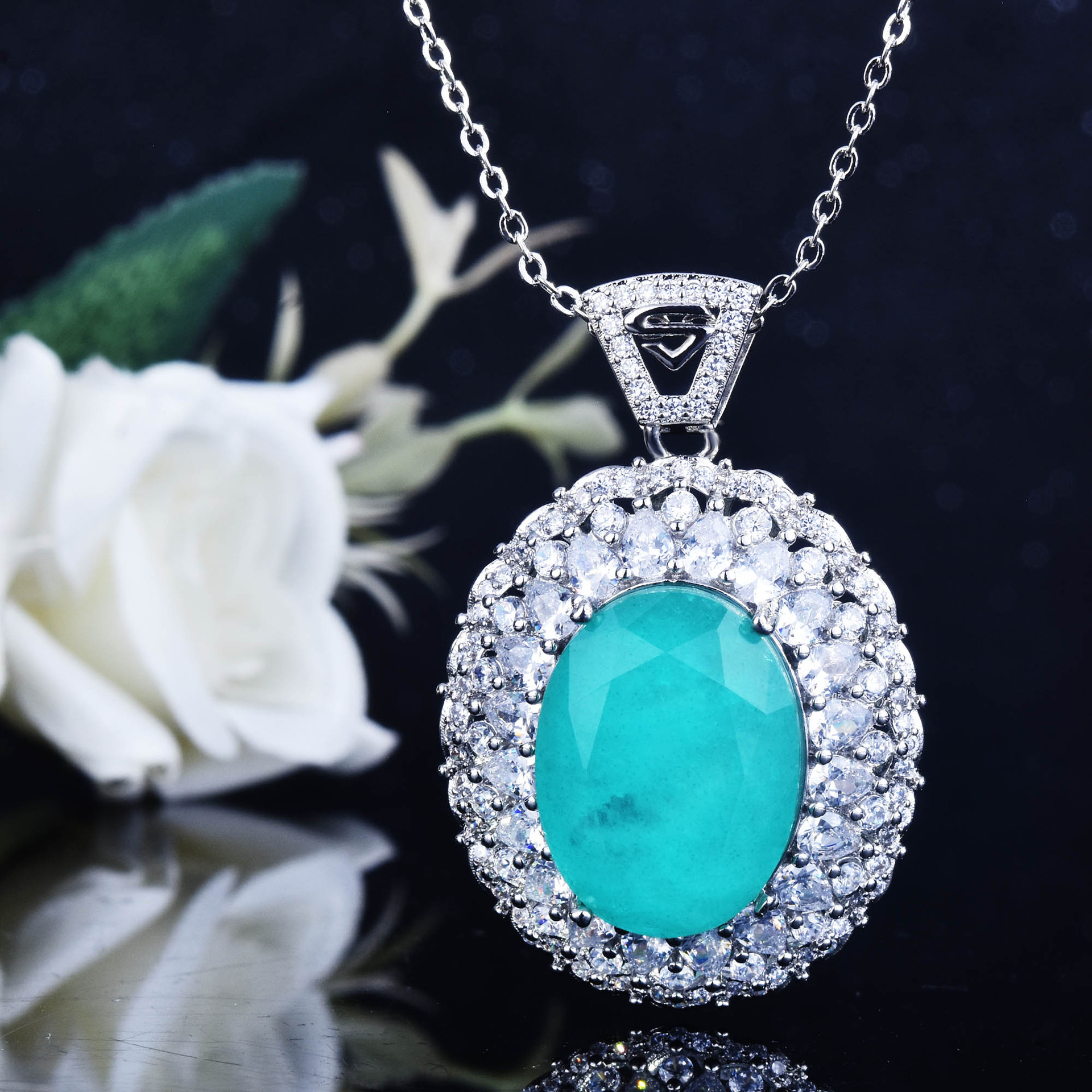 European And American Full Zircon Retro Necklace Lake Blue Imitation Egg-shaped Large Carat Color Tourmaline display picture 5