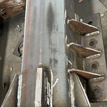 高速道路交通标志杆件单双悬臂监控路牌立杆信号灯广告牌八角杆