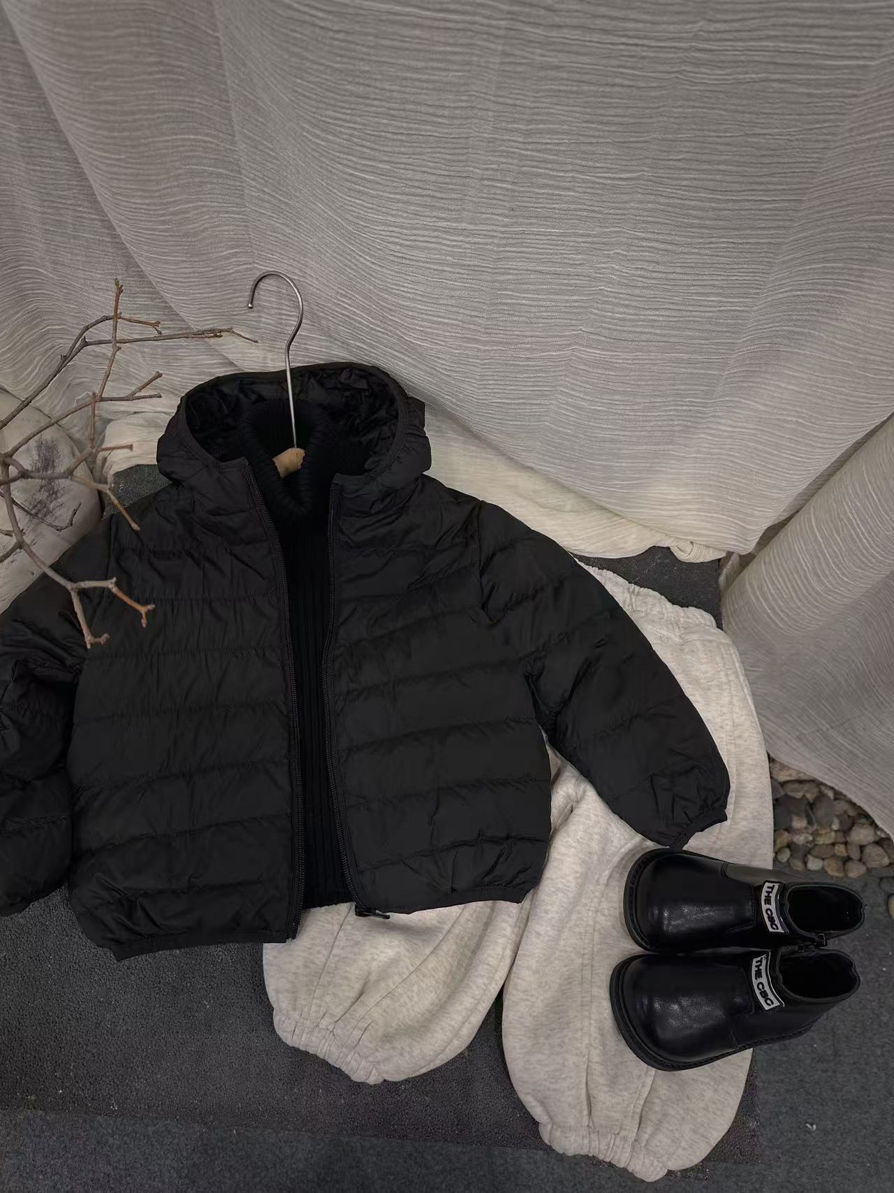 Nuevo Otoño e Invierno Chaqueta ligera para niños chaqueta de invierno para niños medianos y grandes chaqueta de invierno para niños al por mayor en vivo