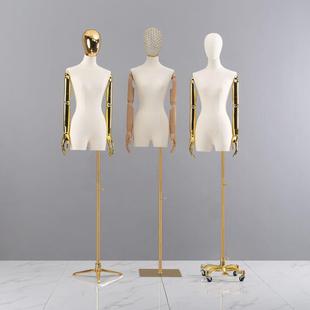 �n���i��С��ģ�ص���Ů���wչʾ�ܷ��b�ꙻ��������żģ�ؼ���