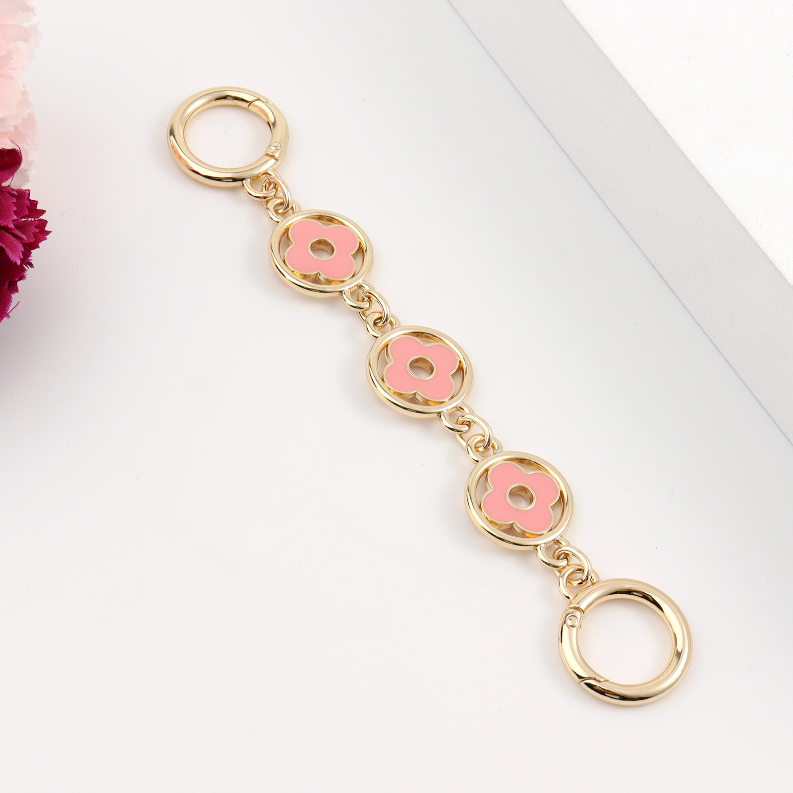 Pink lucky flower style