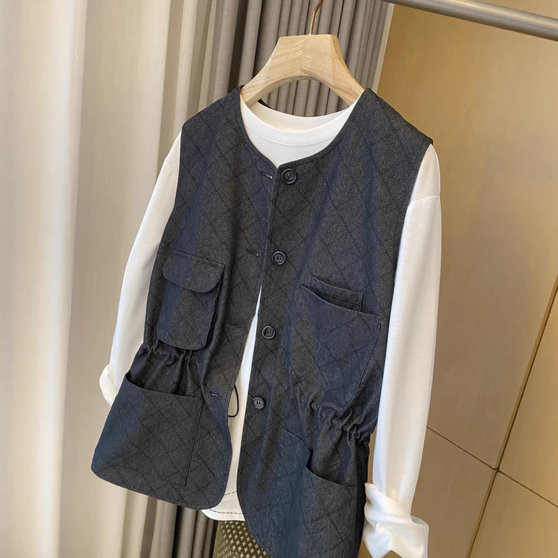 Shopkeeper's Personal Recommendation!! Unique Designer Style~ Quilted Pattern Design with Four Pockets, Waist-Cinching Slim-Fit Vest
