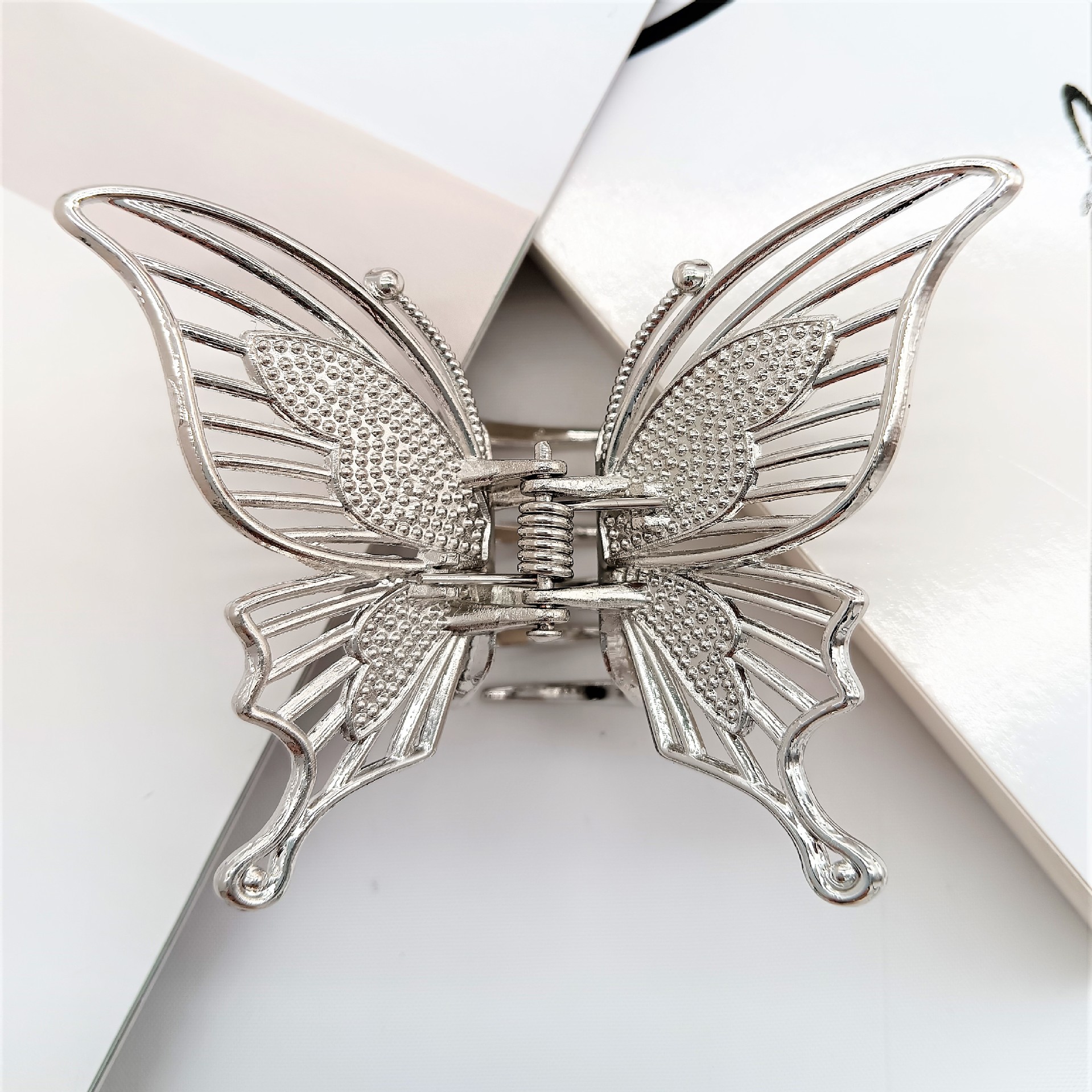 55g Weight Hair Claws Hair Accessories Type 1 Piece Quantity Holiday, Daily Occasion Alloy Material Solid Color Pattern Women's Gender Plating Design Simple Style, Classic Style Style Women's Simple Style Classic Style Solid Color Alloy Plating Hair Claws 7