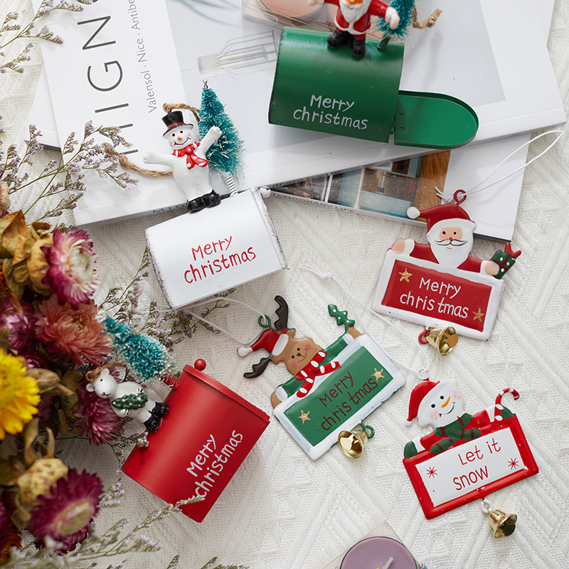 Nuevos productos transfronterizos Navidad hierro forjado viejo hombre de nieve alce colgante Feliz Navidad pequeña placa decoración del árbol de Navidad colgante