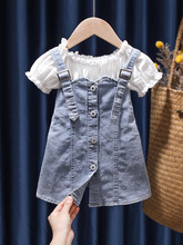 女童夏装套装2022新款儿童夏季牛仔背带裙宝宝洋气时髦短袖两件套