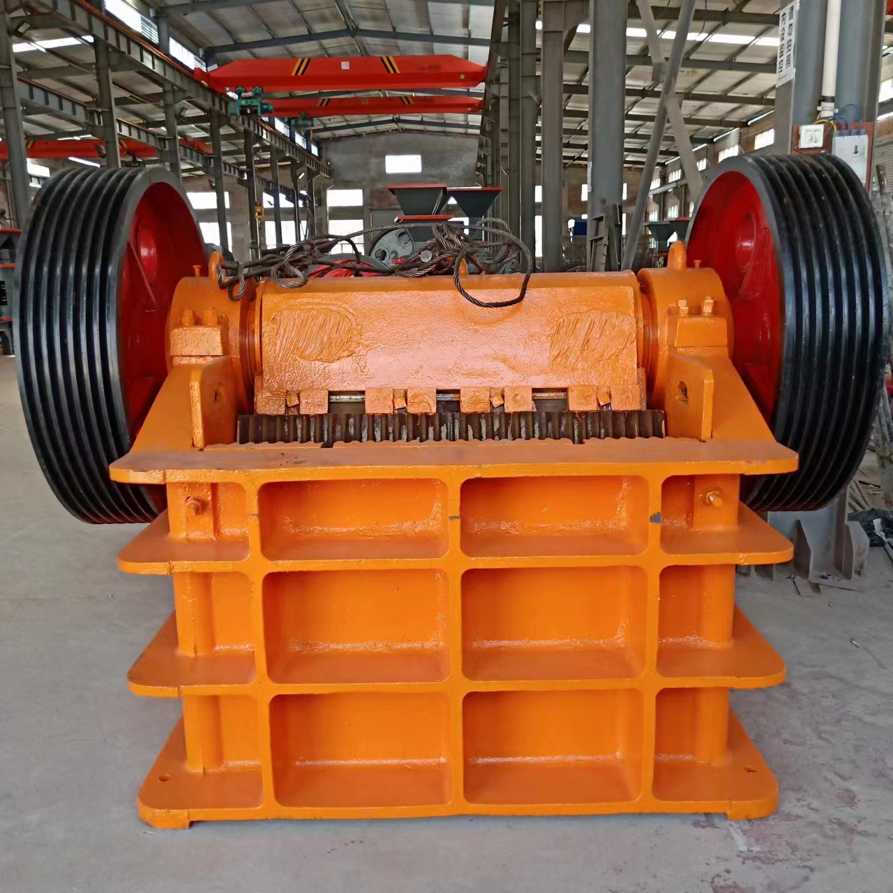 大型颚式粉碎机 鹅卵石建筑垃圾颚式碎石机 砂石线破碎机设备