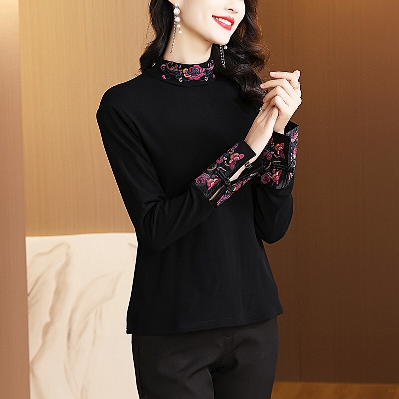 High-Quality Elegant Heavy Embroidery High-Neck Brushed Base Shirt Autumn and Winter Base Shirt New Stretch Women's T-Shirt