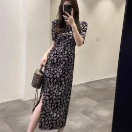 跨境夏季新款温柔风碎花泡泡袖连衣裙女圆领修身收腰显瘦开叉长裙