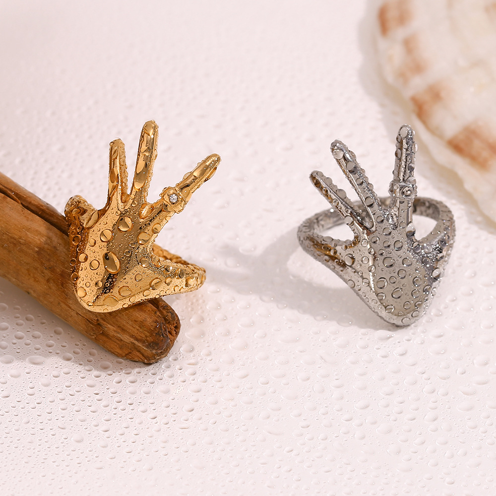 Hand Modeling Zircon Inlaid Stainless Steel Ring