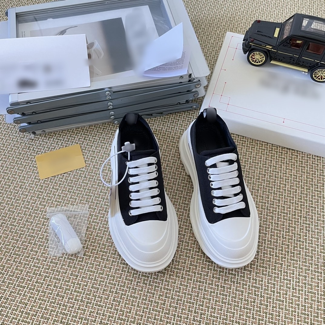 2024 Couple Style Casual Round Toe Top Quality Front Lace High Board Canvas Sheepskin Inner Men And Women Sneakers_vogvips.com
