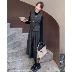 小香风灰色高级感马甲套装裙女2025秋冬新款气质温柔半身裙三件套