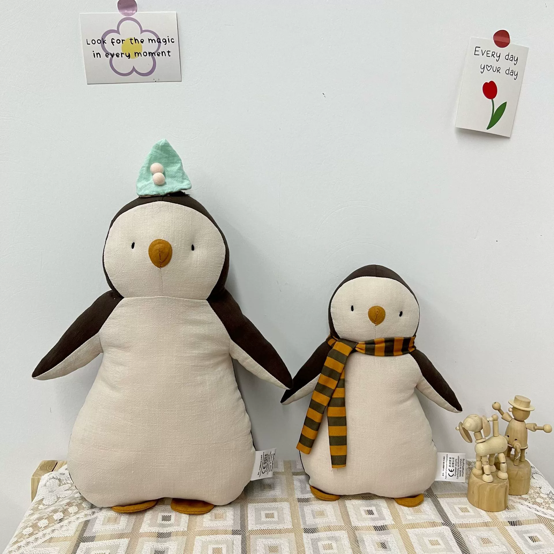 Genuine brand doll, appeases children's cloth, pinguin, Birthday gift