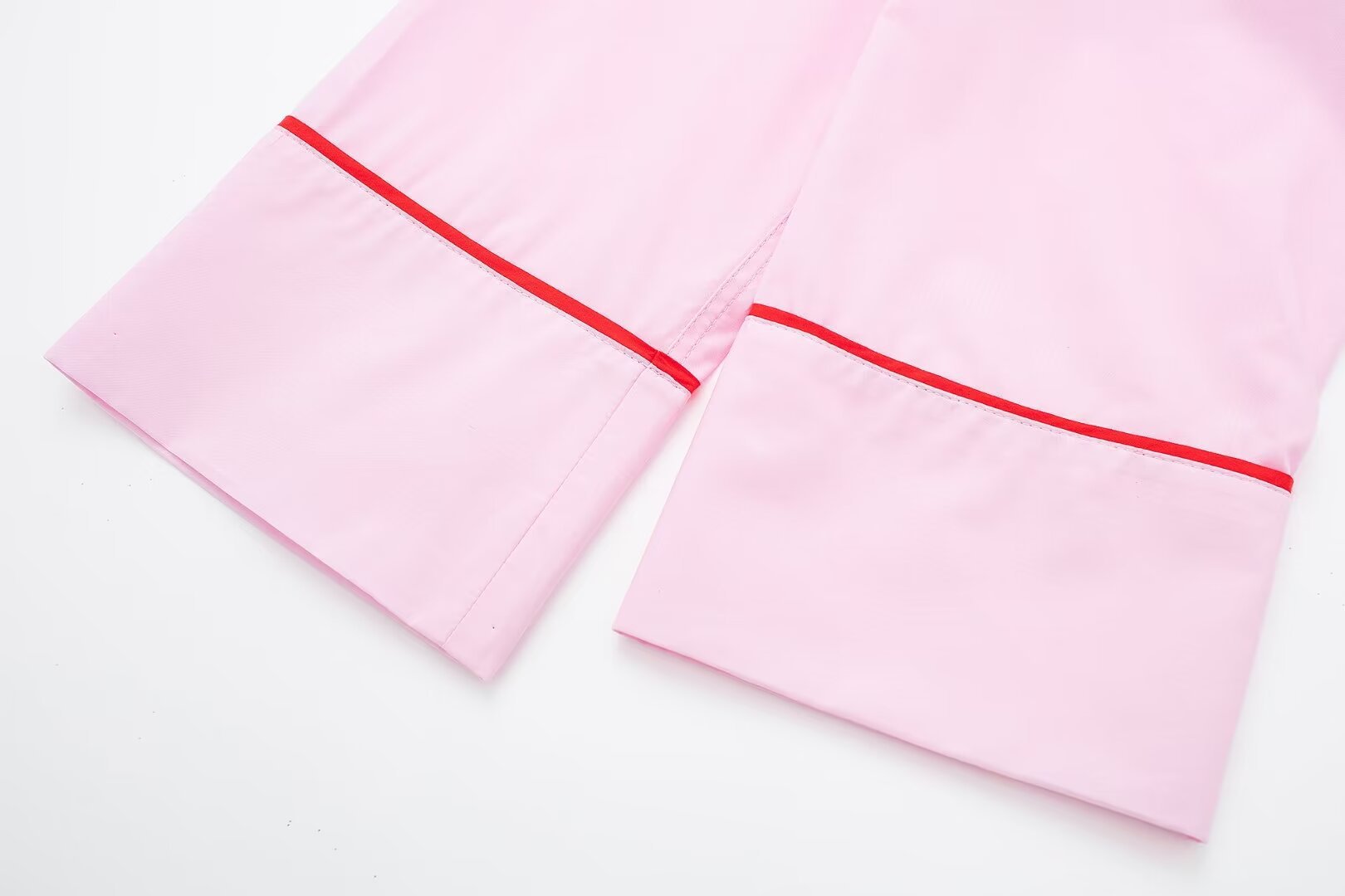 Maßgeschneidertes Popeline-Hemd für Damen im Sommer 2024 mit dekorativem Nachtwäsche-Set_voghion.com