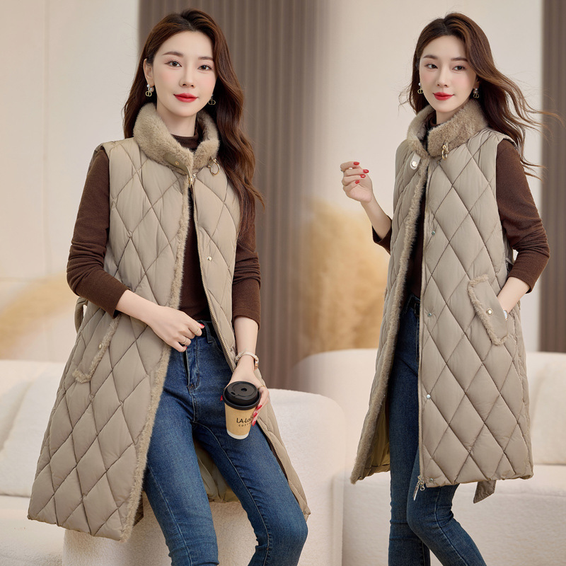 2025 otoño y invierno chaleco de algodón para mujeres largo estilo coreano de algodón intercalado espeso cordero con capuchón de algodón abrazadera chaqueta de moda