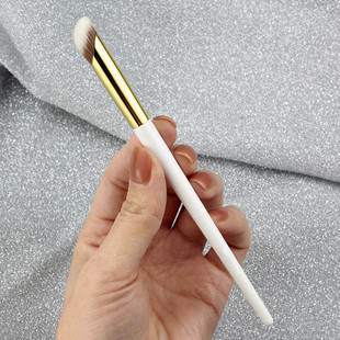 A130��Ӱˢ���yˢ���bˢĴָ���ˢ�۵�ˢ�߹�ˢ4֧�׊yˢ3D�~��
