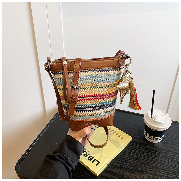 Fashionable straw woven bag for women 2025 summer new trendy woven single-shoulder crossbody women's bag, versatile bucket bag with patchwork undefined