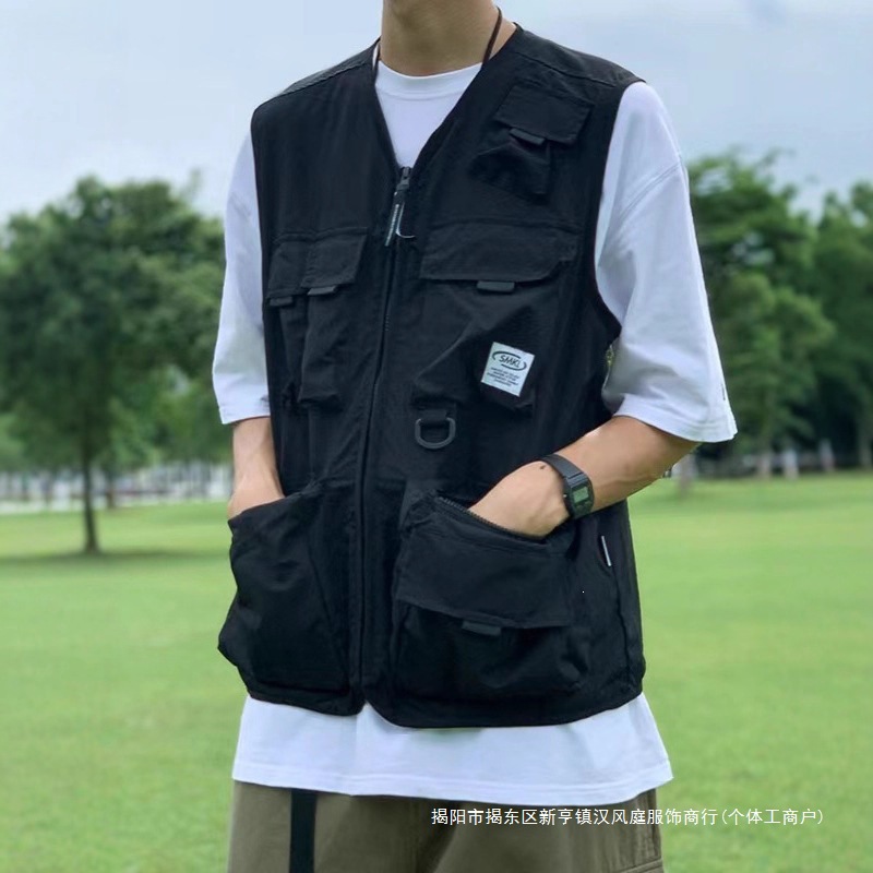 Japanese-style functional tactical vest, trendy multi-pocket workwear jacket, men's cool and stylish vest, sleeveless top.