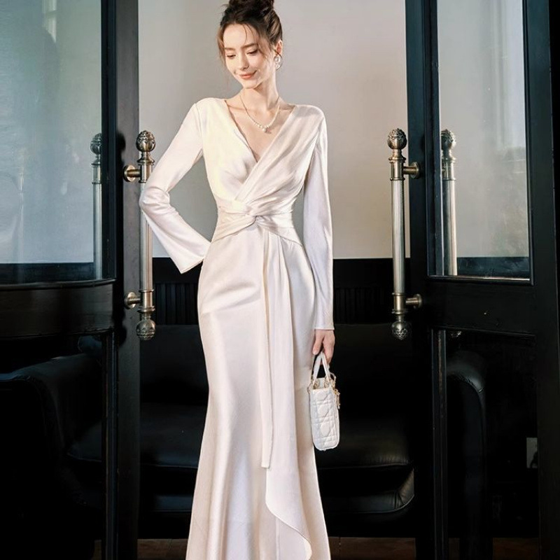 [Gu Yue] French Kink Satin High-grade dress Long-sleeved Birthday White Elegant Fishtail Dress Mori Girl Fashion