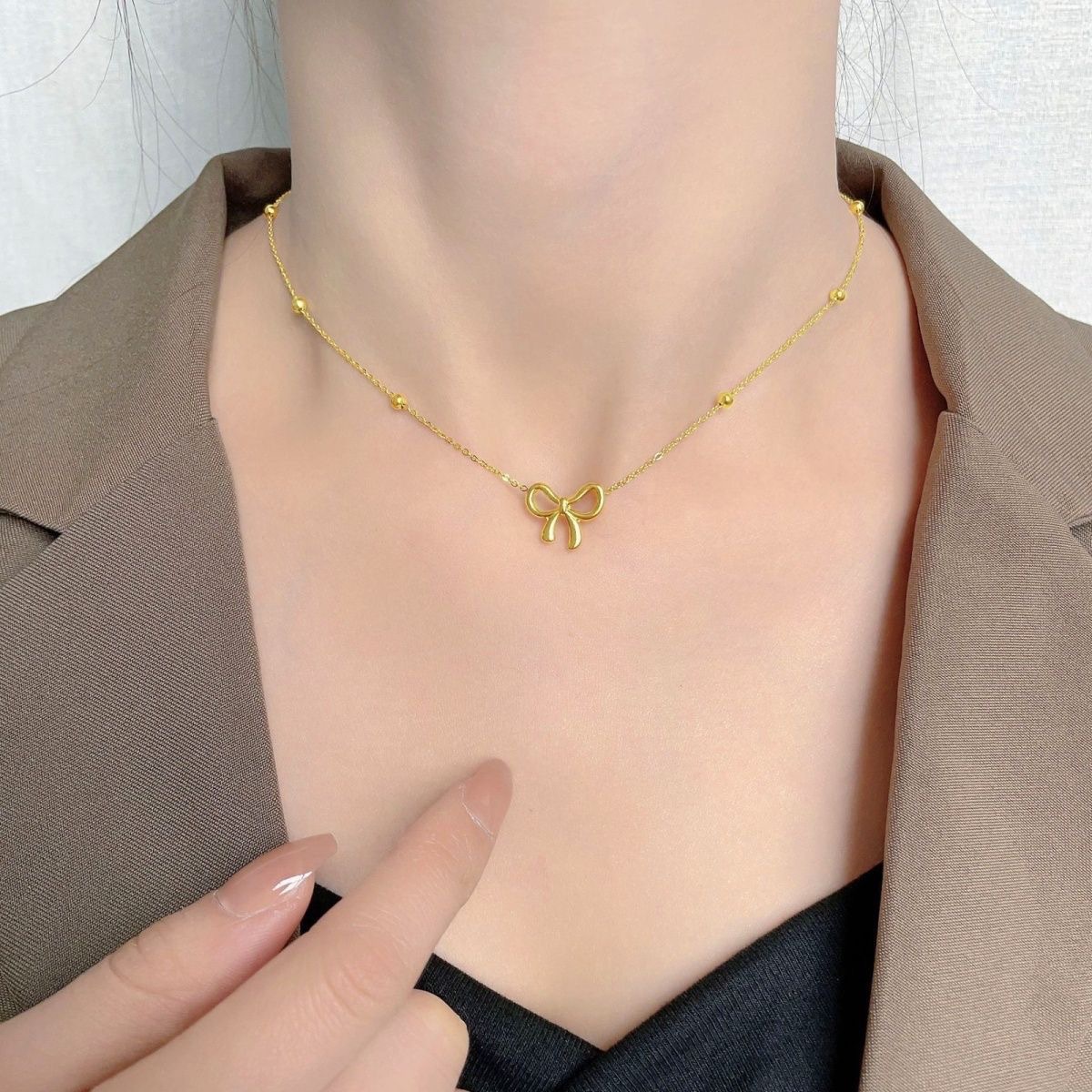 Cross-Border European and American Fashion Niche Design with a High-End Feel, Simple and Versatile Bowknot Runaway Princess Necklace for Women, Clavicle Chain