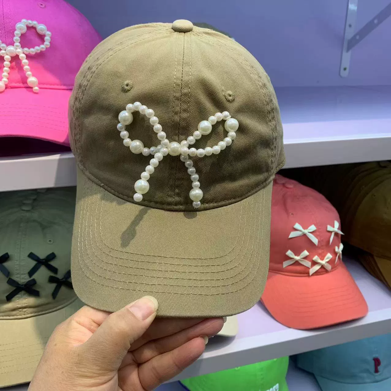 Summer cute baseball cap from pearl with bow for leisure, sun protection