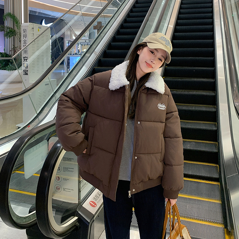 American retro cordero con solapa ropa de algodón mujer 2025 nuevo invierno perezoso viento caliente estudiantes de algodón corto moda image 2