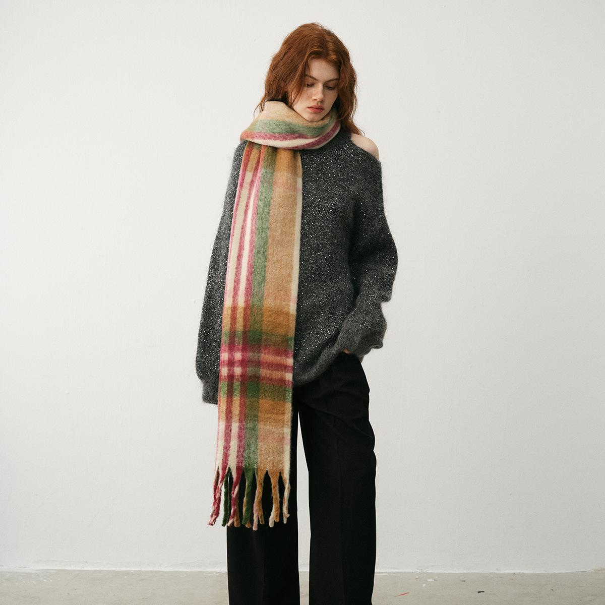 Sciarpa con frange in cashmere a quadri rossi e verdi, classica atmosfera natalizia, da donna, invernale, spessa, morbida e calda_voghion.com