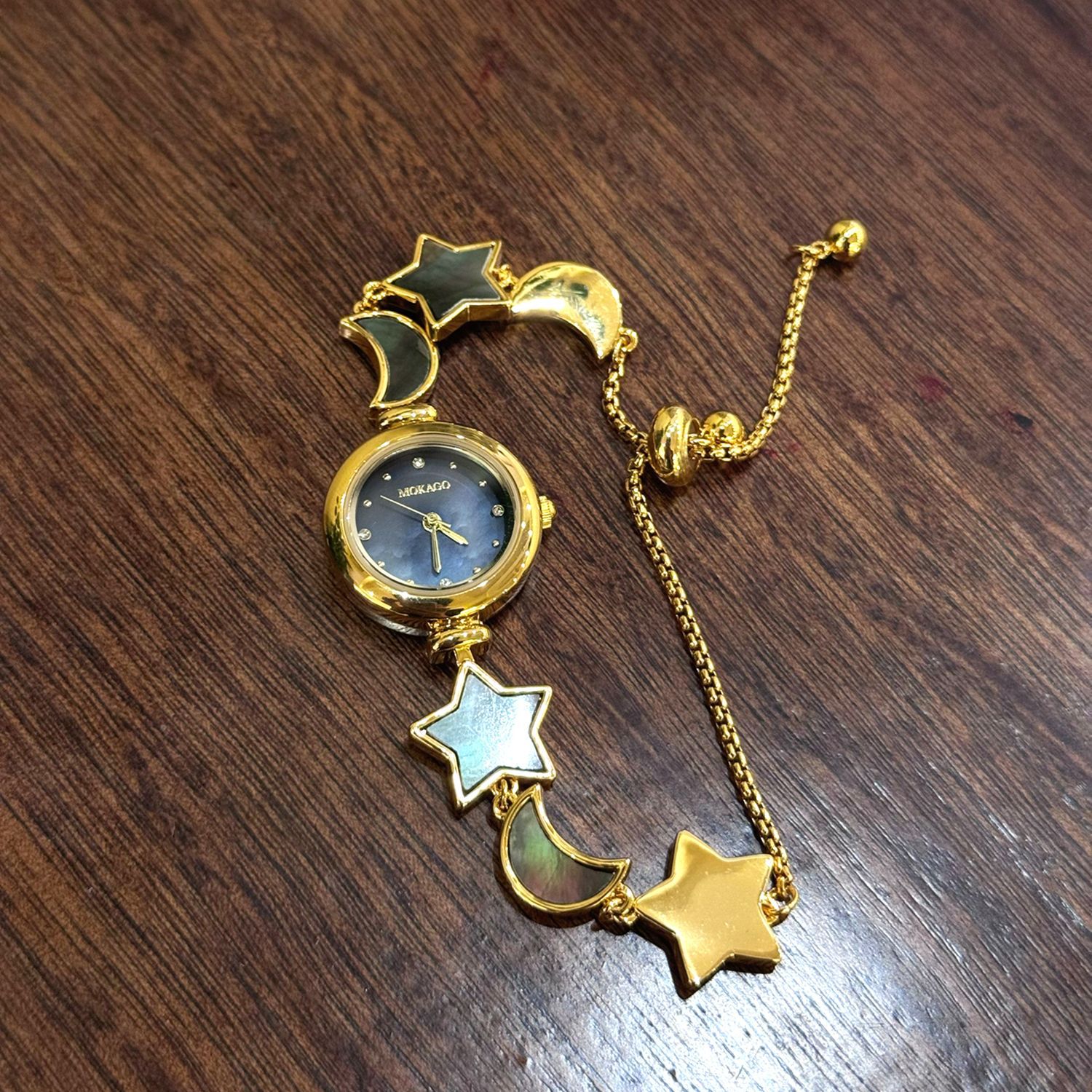 MOKAGO雾蓝贝母星星月亮手链式手表女高级感轻奢小圆表盘女表新款