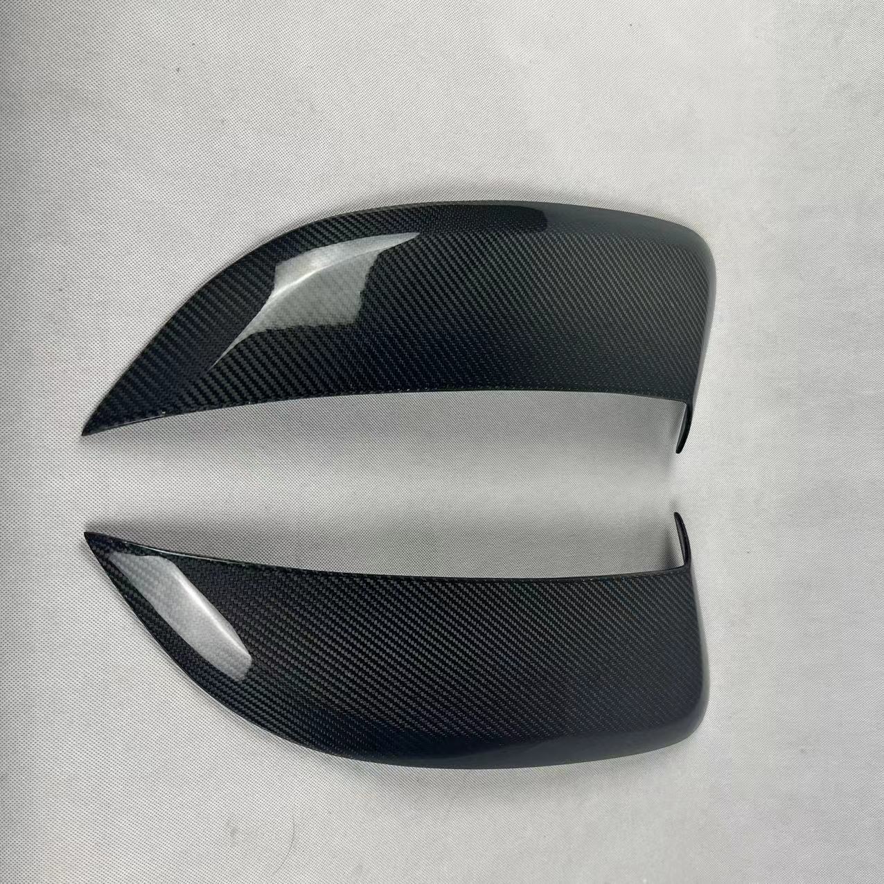 Suitable for Porsche 718 carbon fiber rear leaf air outlet 982 bright black GT4 air outlet CayMan side air outlet