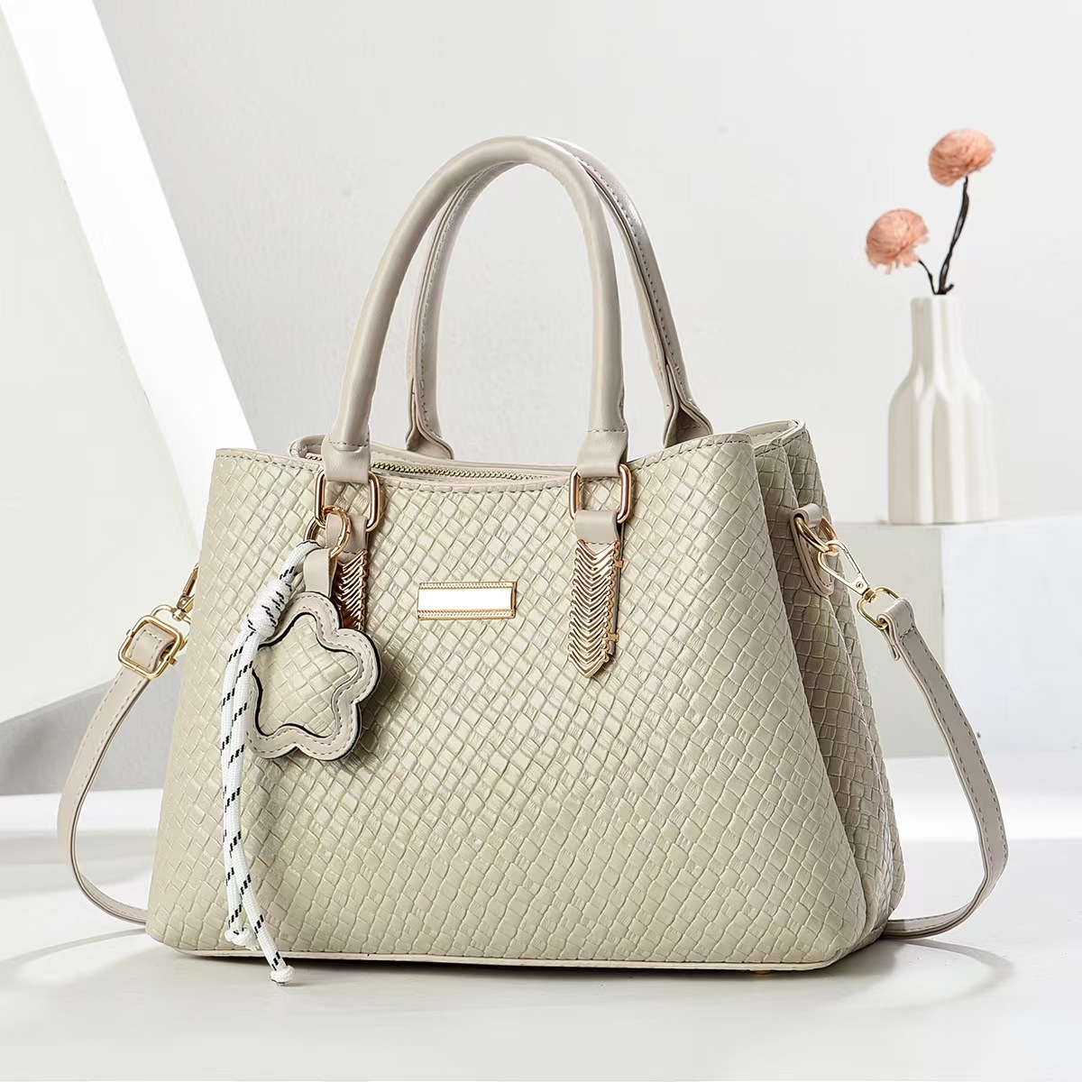 Bolso de mujer 2025 nuevo bolso de hombro de moda simple urbano bolso simple de mujer bolso de mensajero de gran capacidad image 9